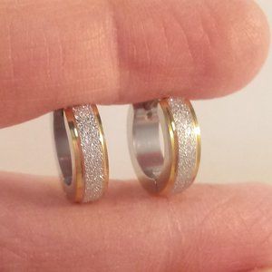Mens Stainless Steel Frosted Hoop Huggie Earrings